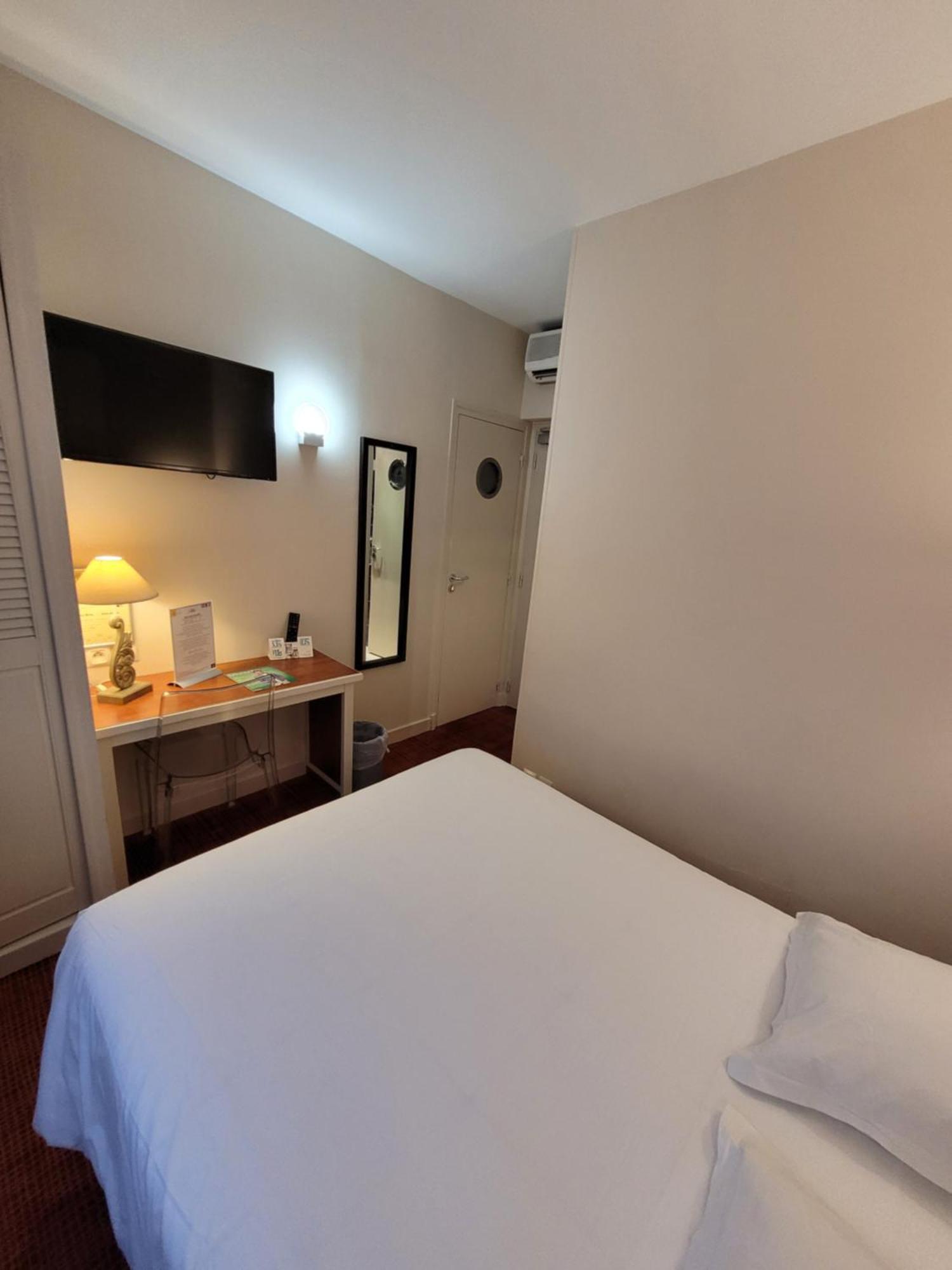 Logis Hotel Restaurant Le Monarque Блоа Екстериор снимка