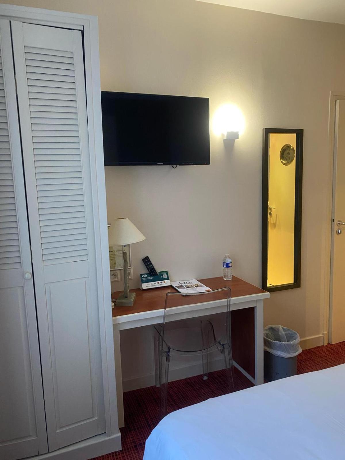 Logis Hotel Restaurant Le Monarque Блоа Екстериор снимка