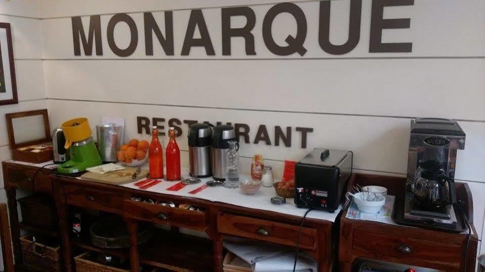 Logis Hotel Restaurant Le Monarque Блоа Екстериор снимка